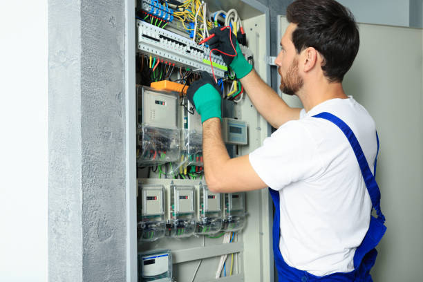 Best Circuit Breaker Repair  in Greenwood, MS